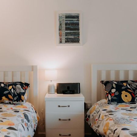 Hamilton Lodge - Cottage Sleeps 8 菲什加德 外观 照片