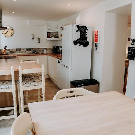 Hamilton Lodge - Cottage Sleeps 8 菲什加德 外观 照片